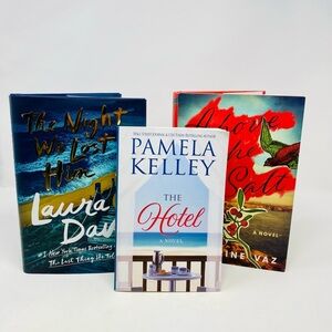 Set of Three Novels by Laura Dave, Pamela Kelley, and Katherine Van
